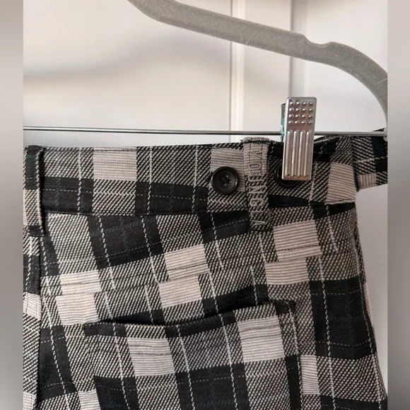 YoungLA Men’s Checkered Black and White Pants - Picture 4 of 4